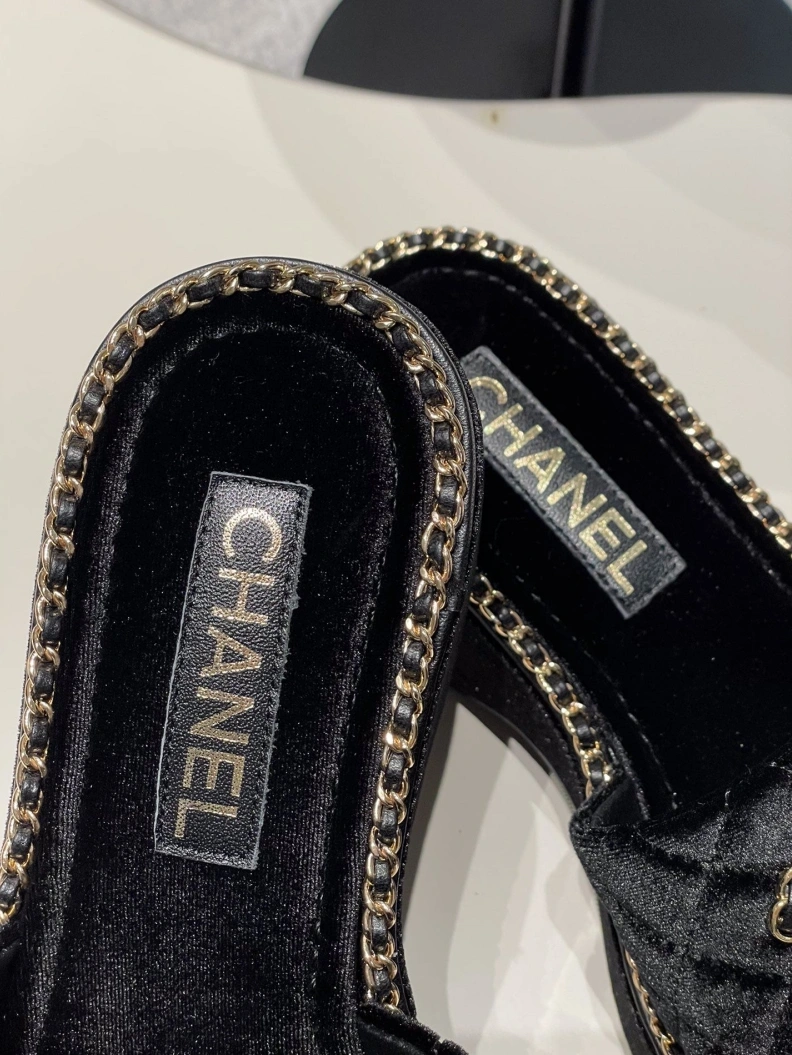 StreetReady Chxnxl Slippers 120029