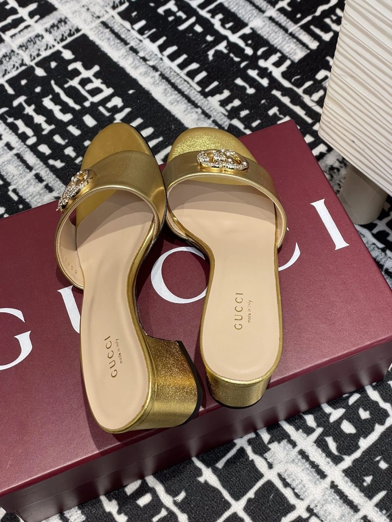 Bright Gxccx Sandals 157560