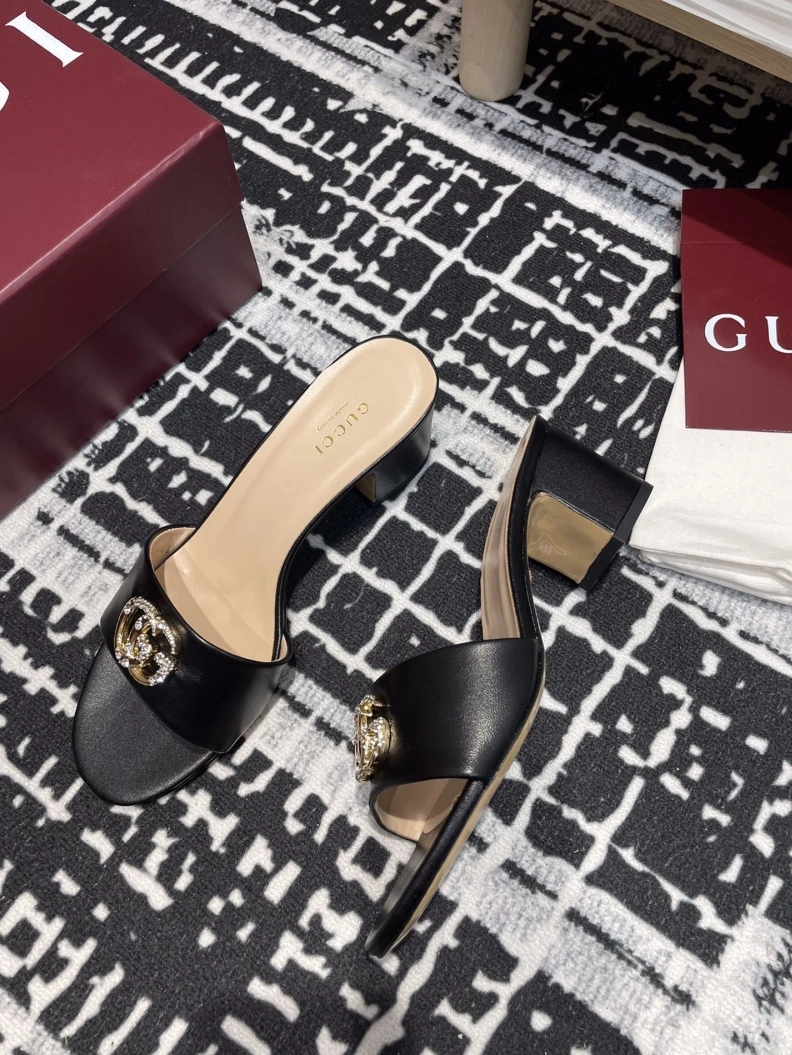 Gxccx Sandals Efficient 157555