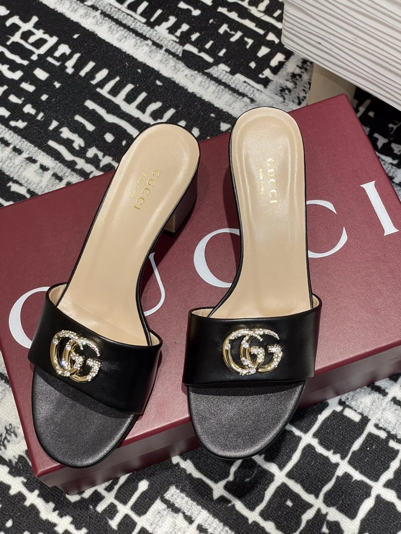 Gxccx Sandals Efficient 157555