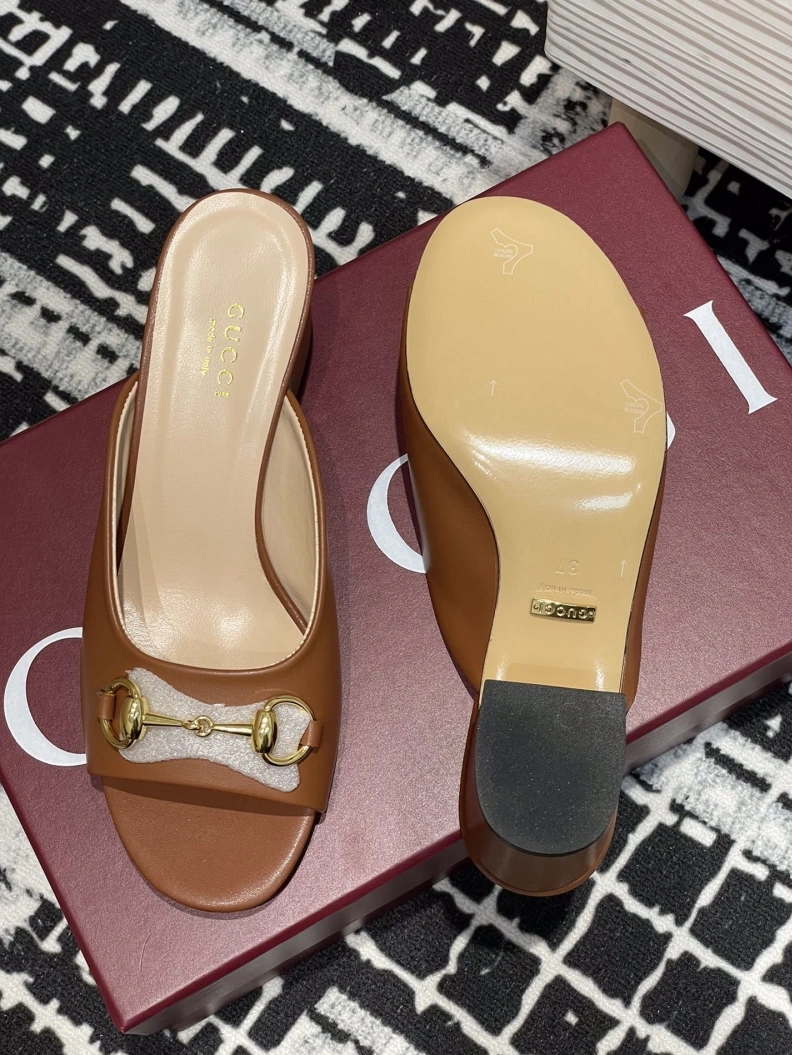 StreetReady Gxccx Sandals 157552