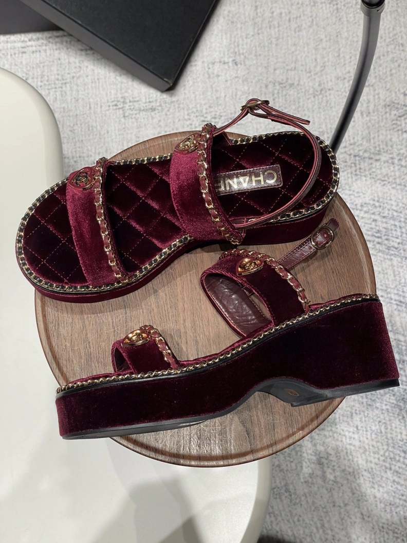 Soft Chxnxl Sandals 120592