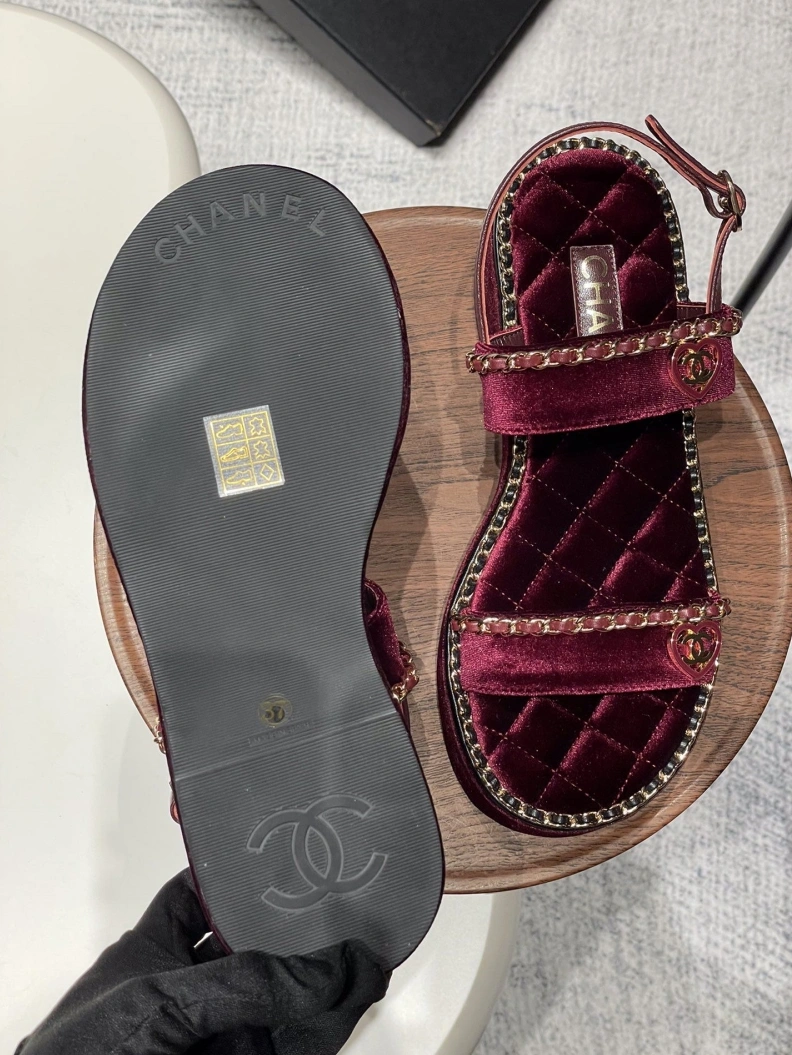 Soft Chxnxl Sandals 120592