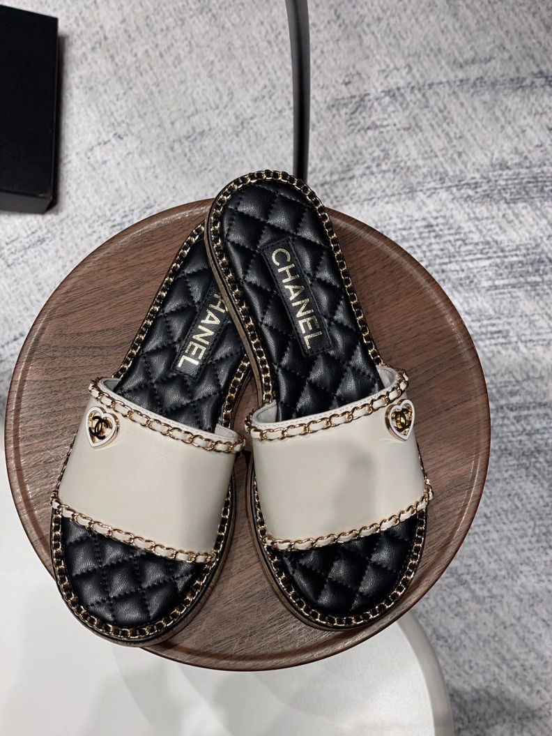 UrbanStyle Chxnxl Slippers 120022