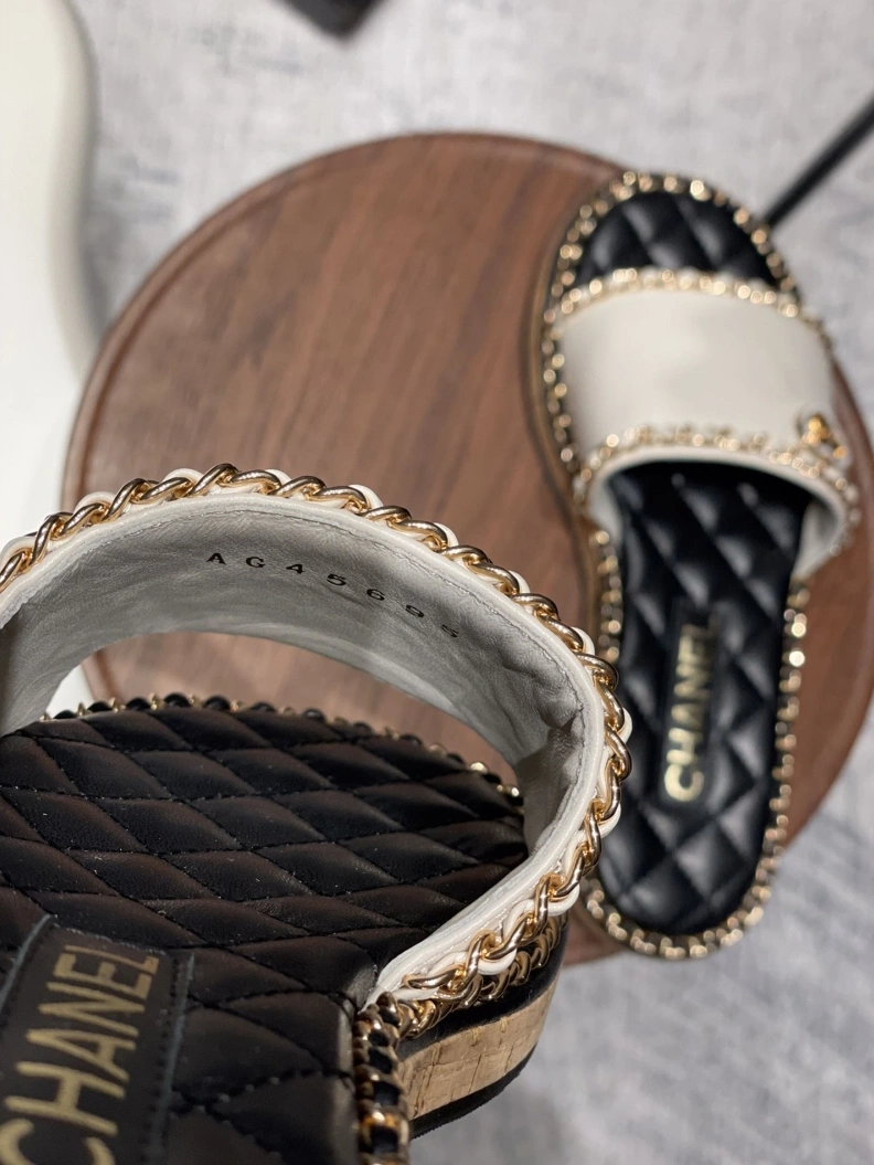 UrbanStyle Chxnxl Slippers 120022