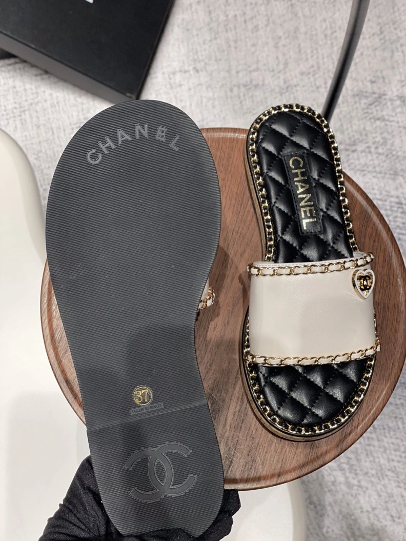 UrbanStyle Chxnxl Slippers 120022