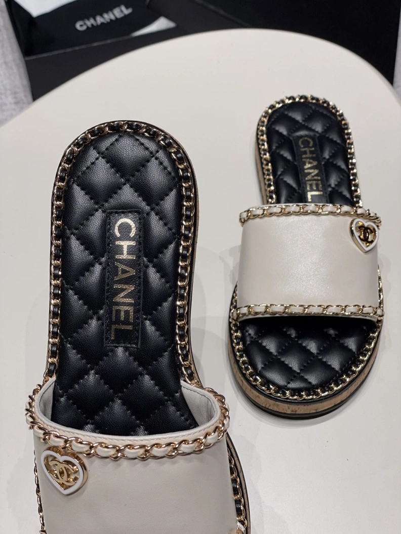 UrbanStyle Chxnxl Slippers 120022