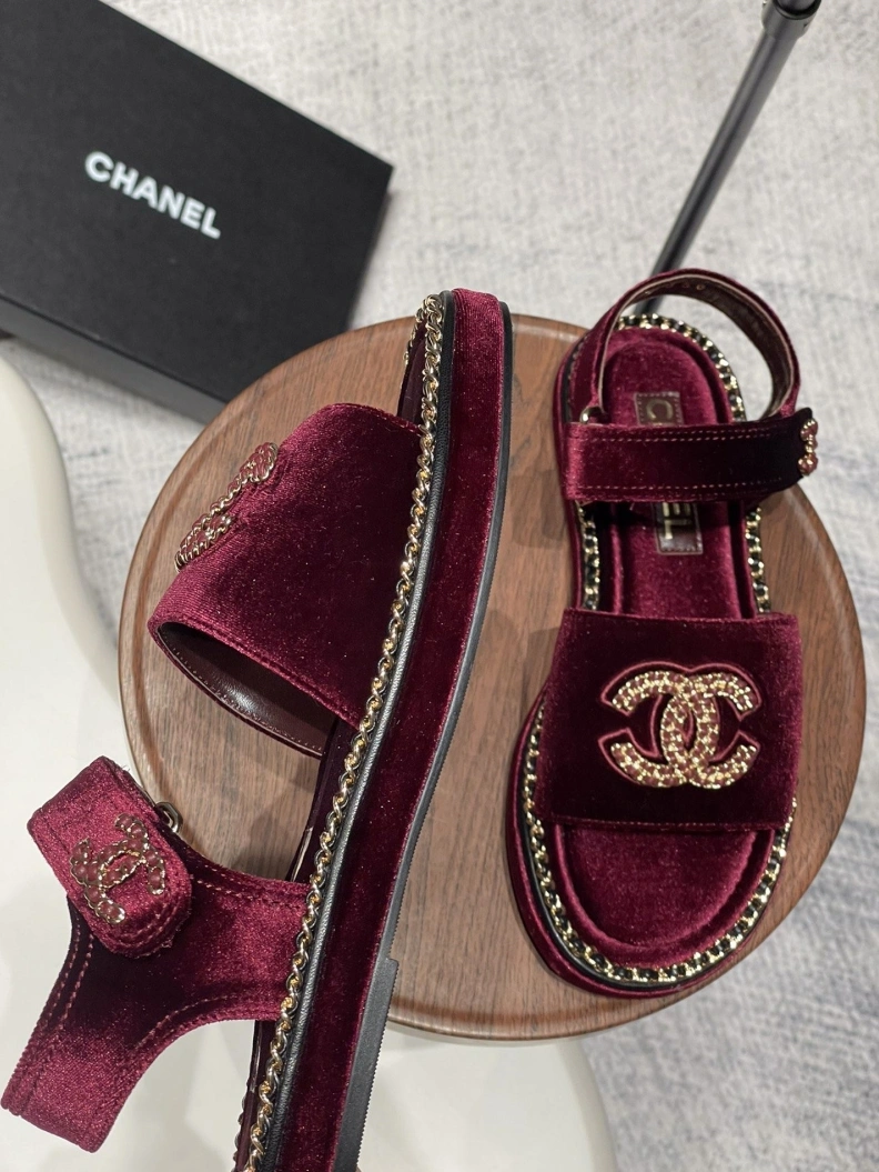 Affordable Chxnxl Sandals 120582