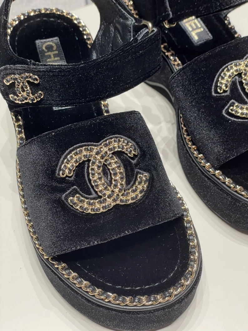 Lightweight Chxnxl Sandals 120564