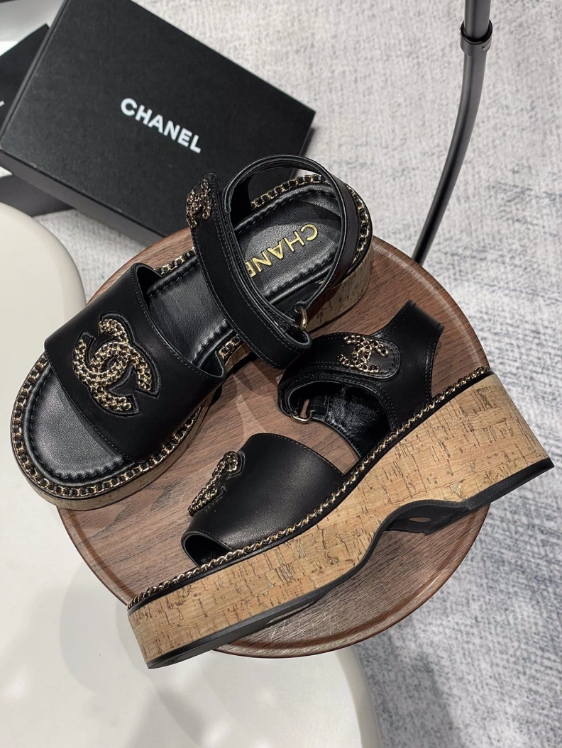Chxnxl Sandals Bright 120579