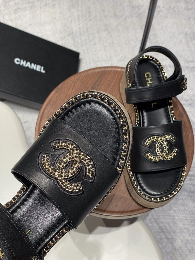 Chxnxl Sandals Bright 120579
