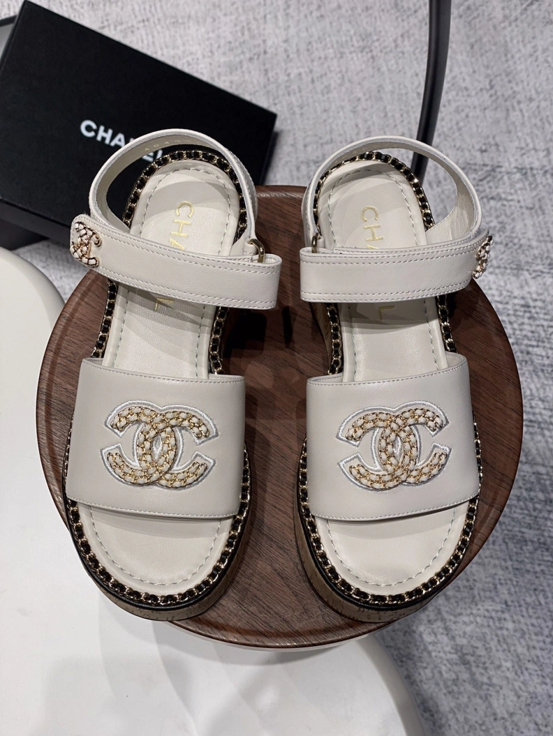 NewStyle Chxnxl Sandals 120571