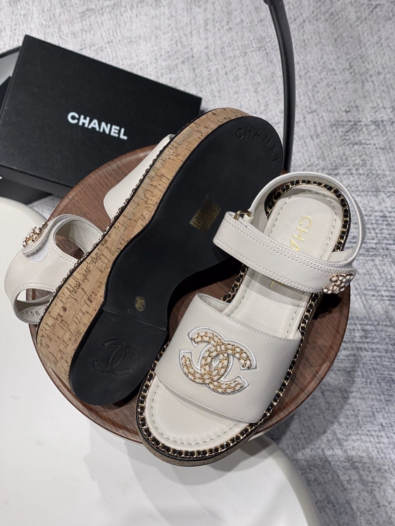 NewStyle Chxnxl Sandals 120571