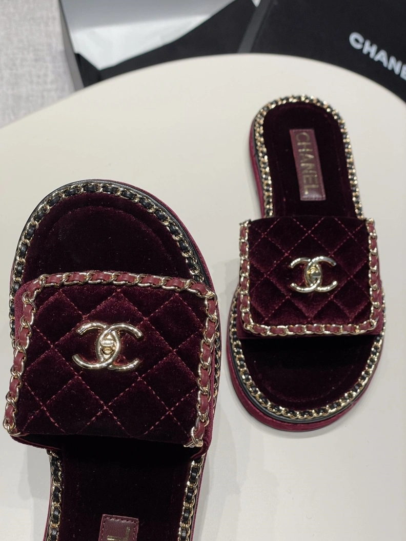 NewStyle Chxnxl Slippers 120016