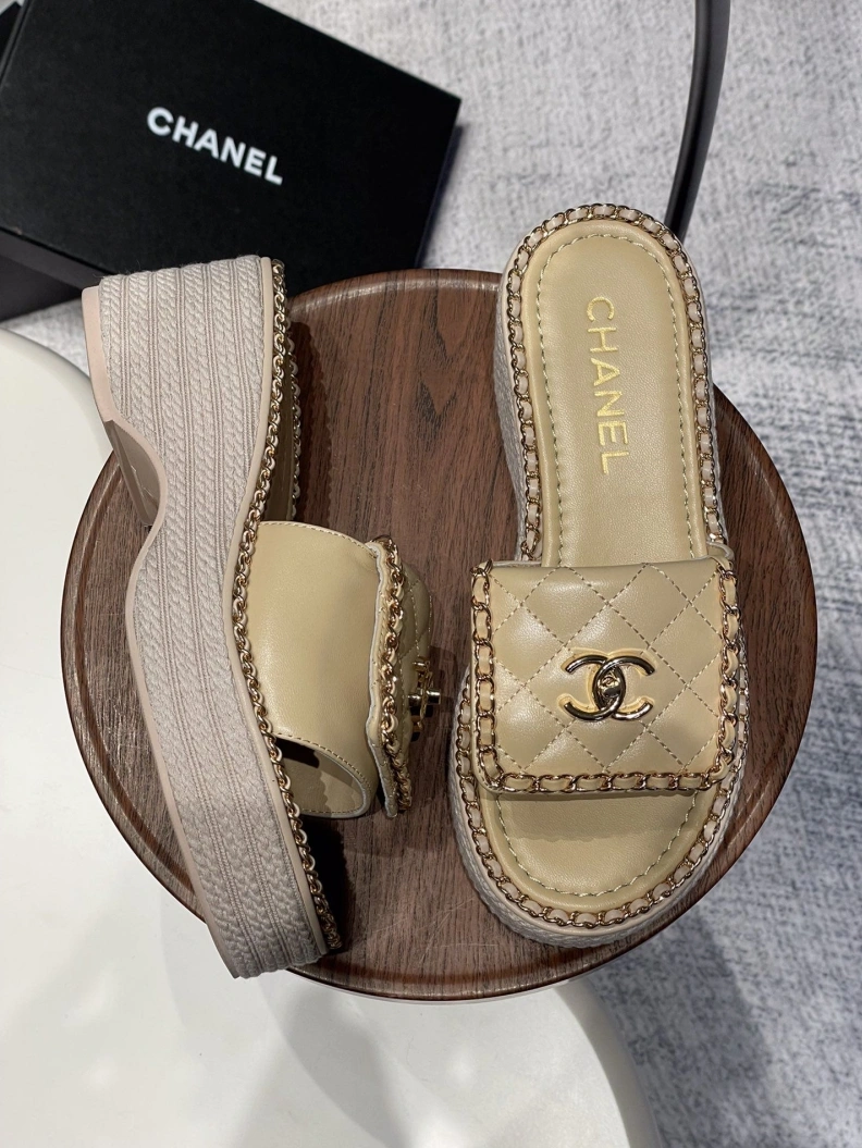 Chxnxl Slippers Sleek 120009