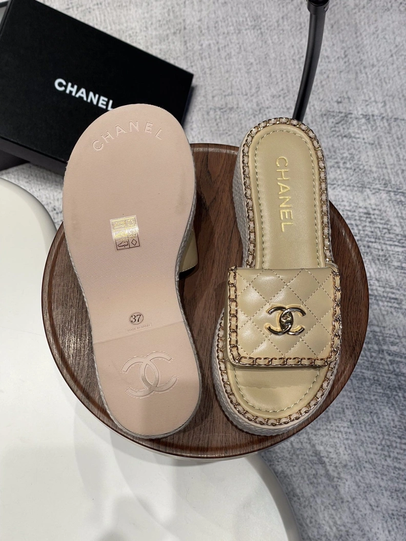 Chxnxl Slippers Sleek 120009