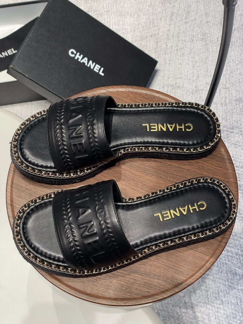 DailyWear Chxnxl Slippers 120006