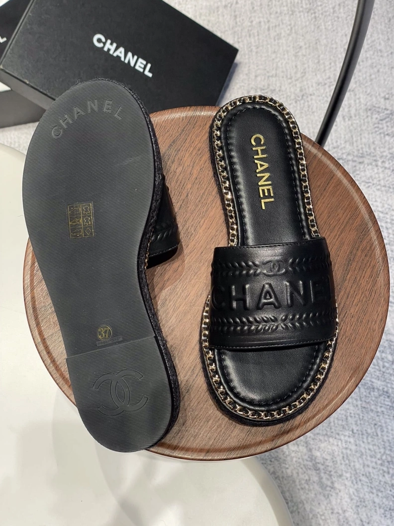 DailyWear Chxnxl Slippers 120006
