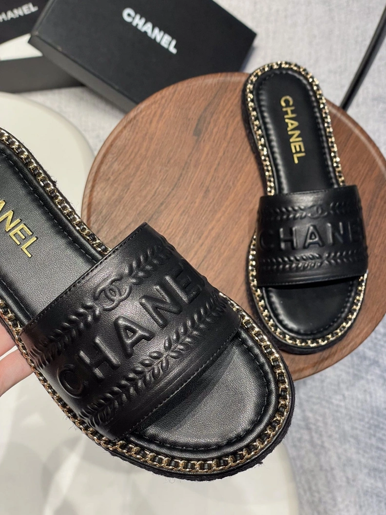 DailyWear Chxnxl Slippers 120006