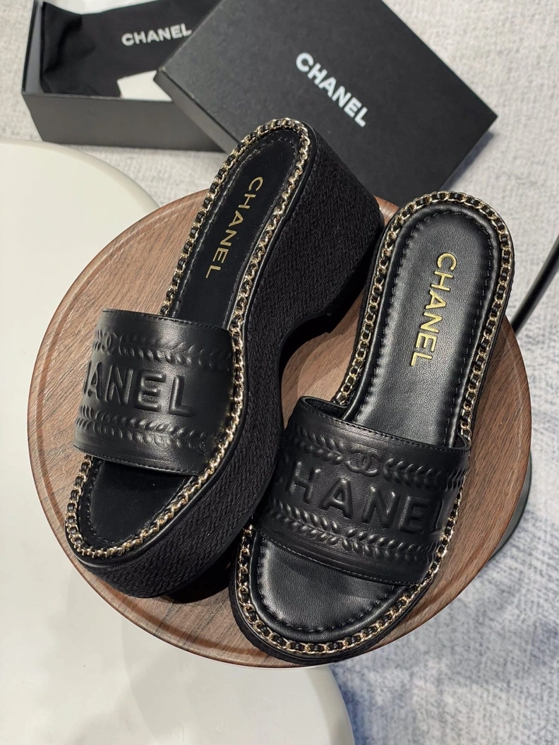 Sophisticated Chxnxl Slippers 120005
