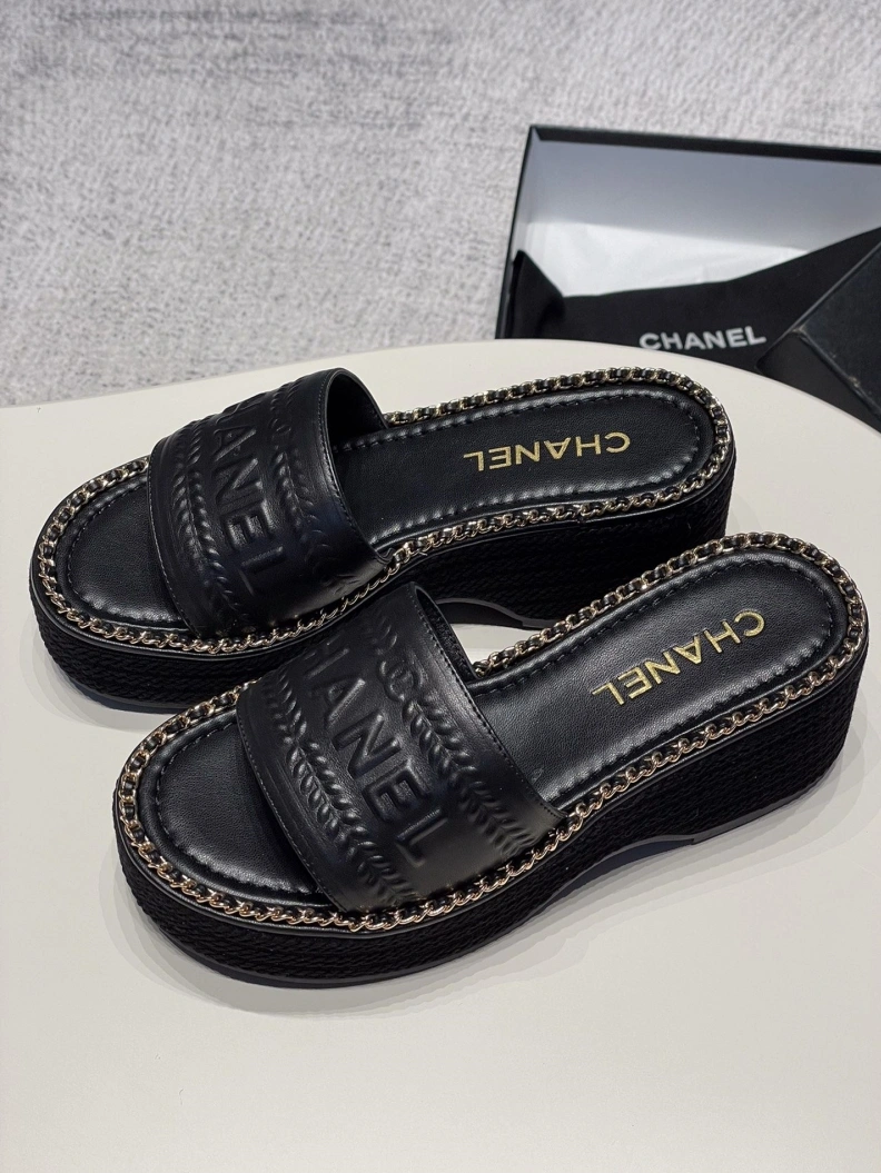 Sophisticated Chxnxl Slippers 120005