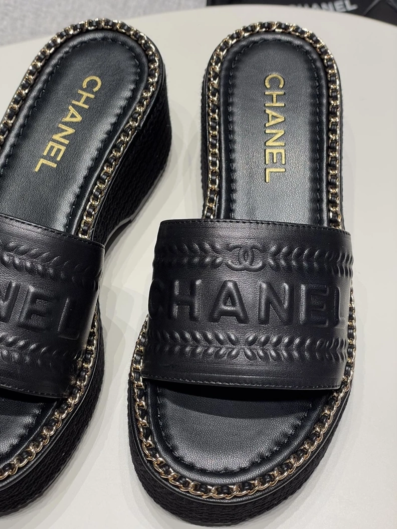 Sophisticated Chxnxl Slippers 120005