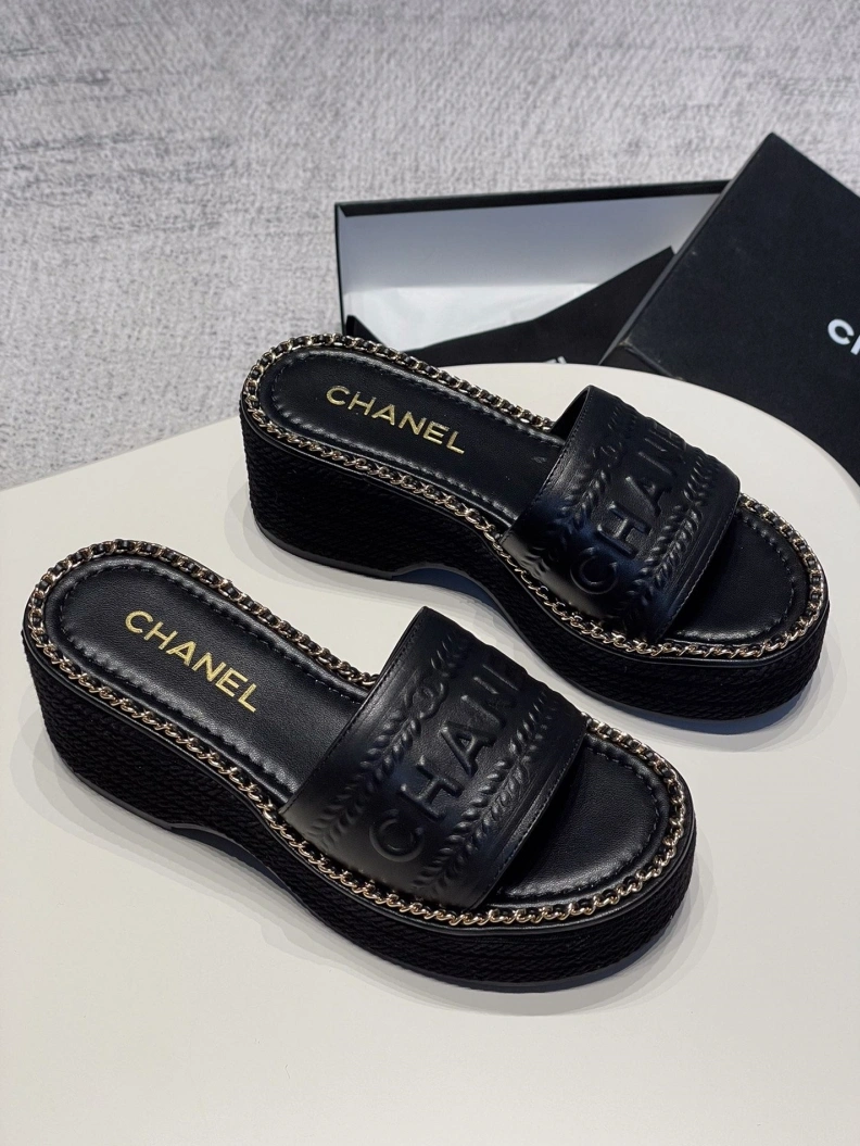 Sophisticated Chxnxl Slippers 120005