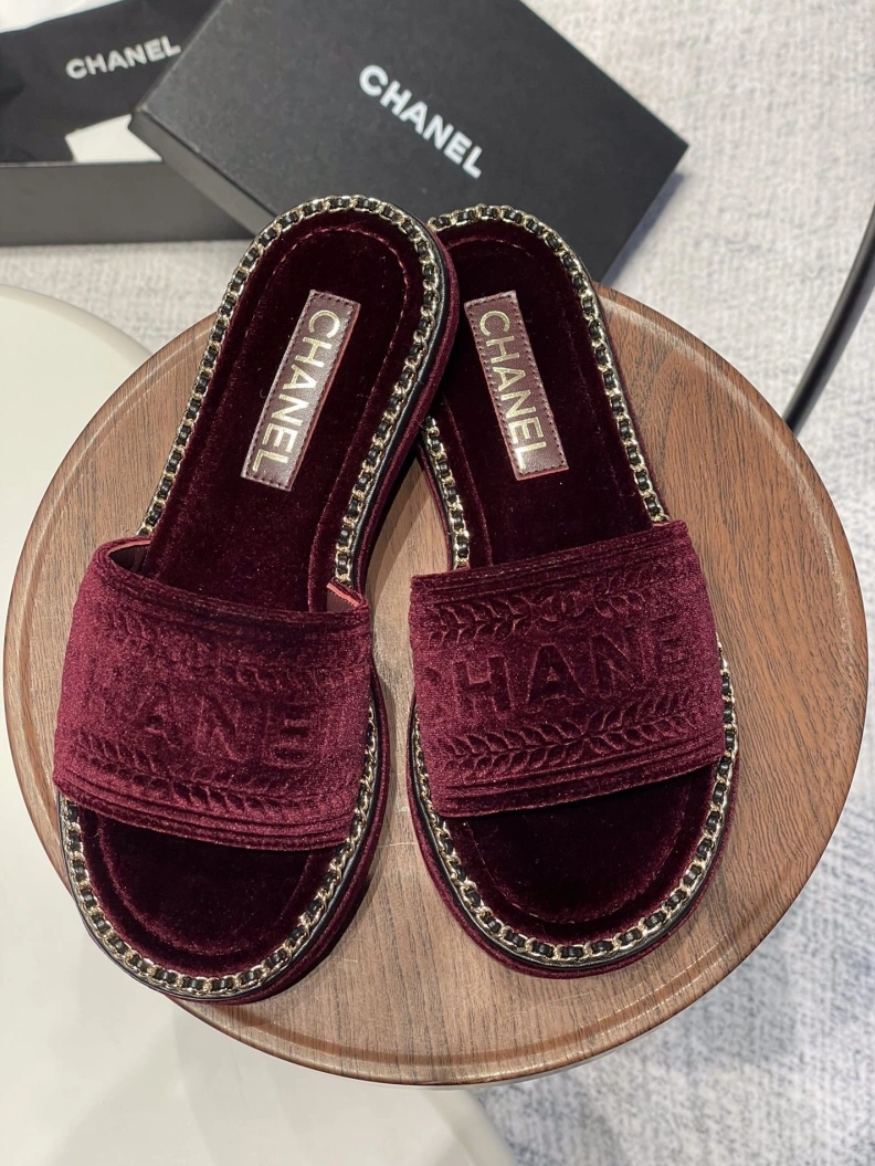 TopPick Chxnxl Slippers 119994