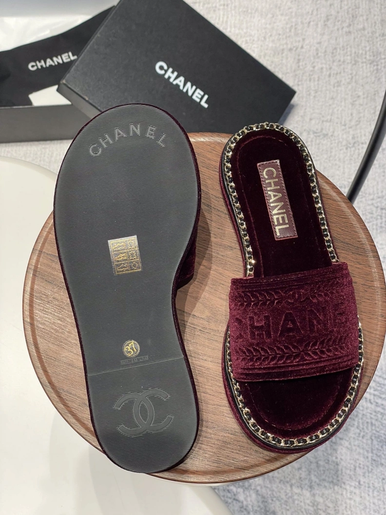 TopPick Chxnxl Slippers 119994