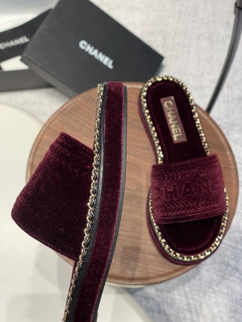 TopPick Chxnxl Slippers 119994