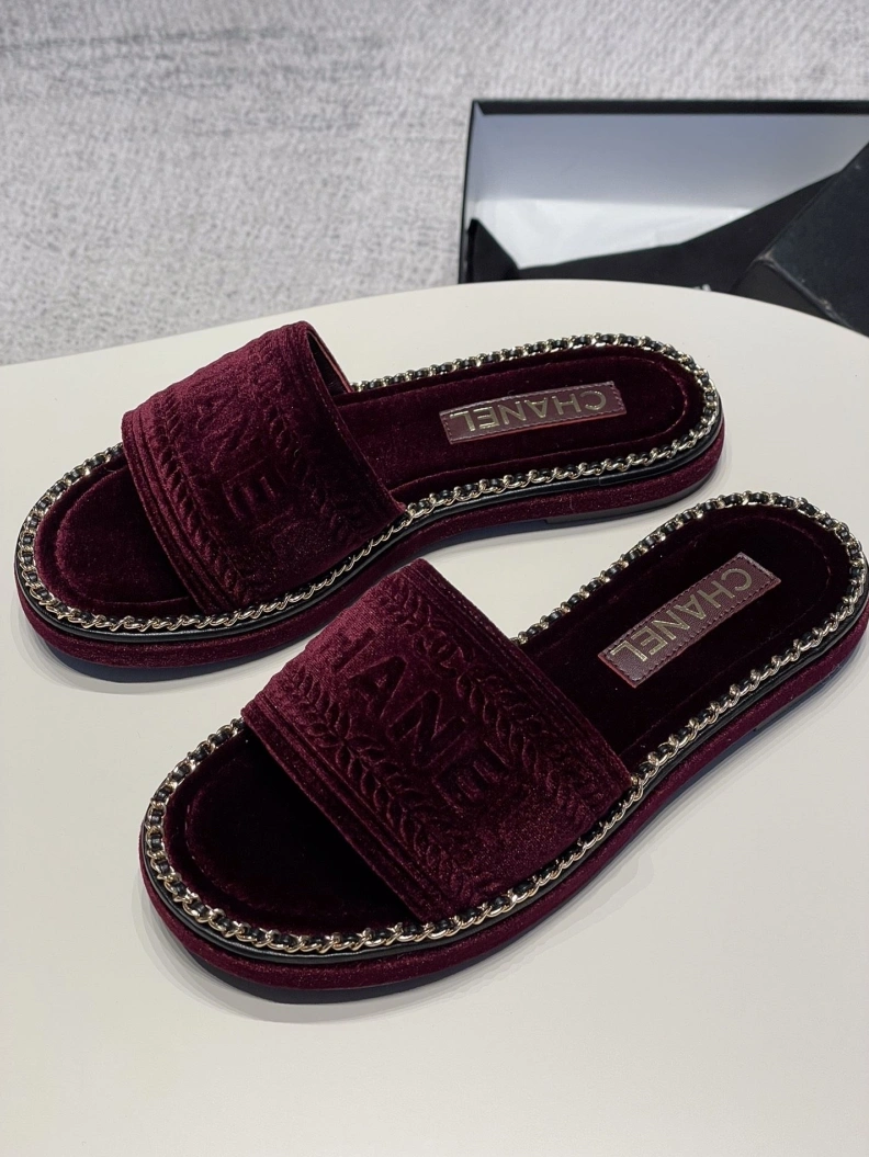 TopPick Chxnxl Slippers 119994