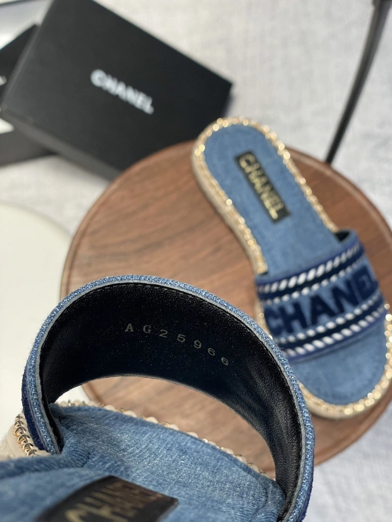 Reliable Chxnxl Slippers 119988