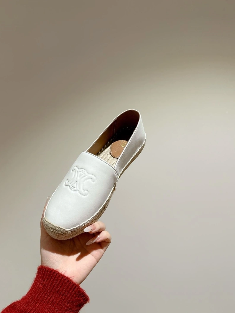 Vibrant Cxlxne Flat Shoes 116175