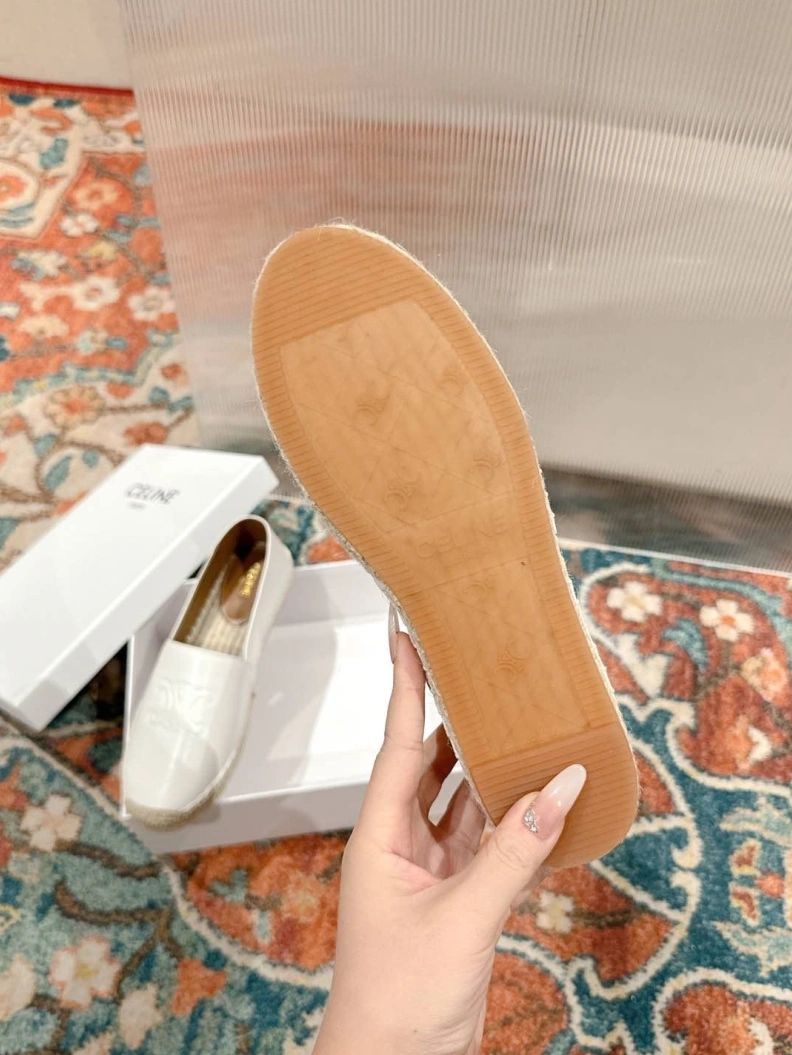 Vibrant Cxlxne Flat Shoes 116175