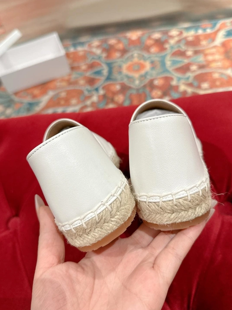 Vibrant Cxlxne Flat Shoes 116175