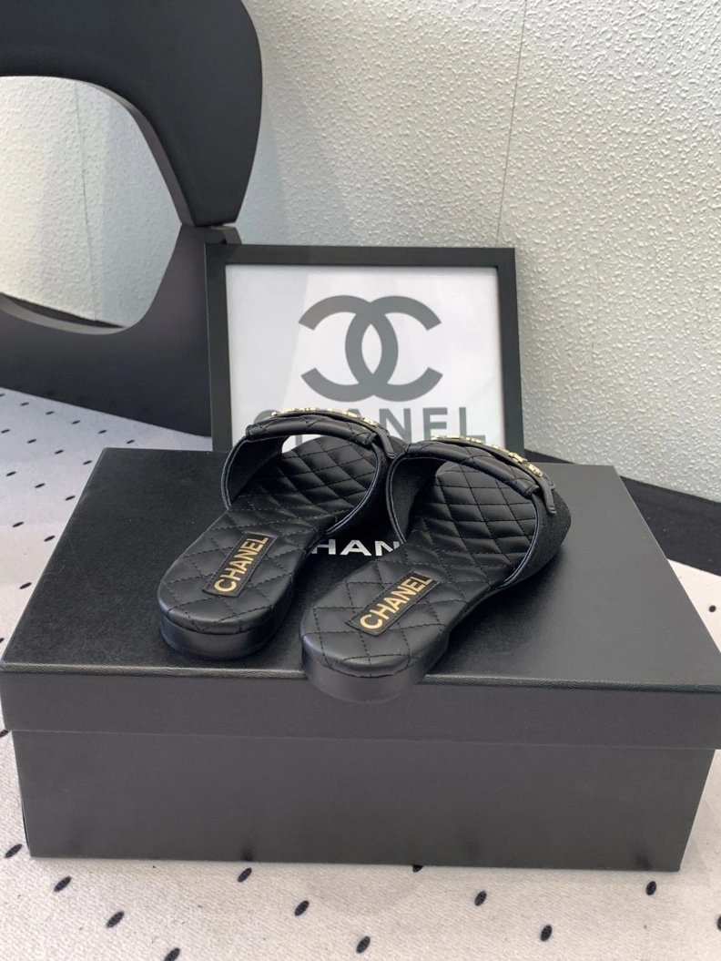 Chxnxl Slippers Bright 119984