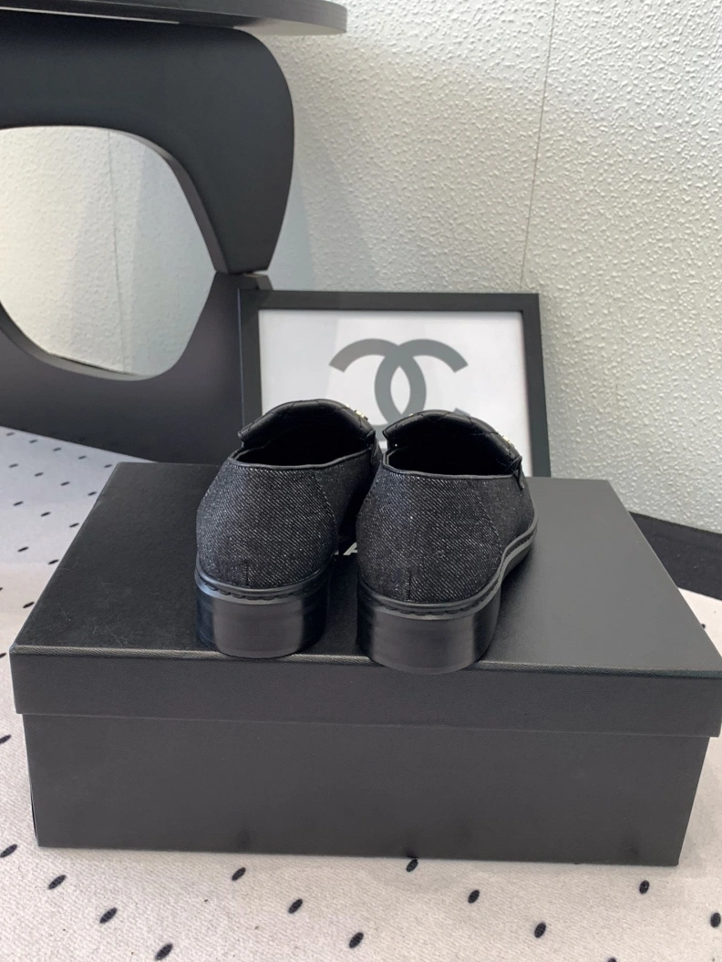 Timeless Chxnxl Leather Shoes 120689