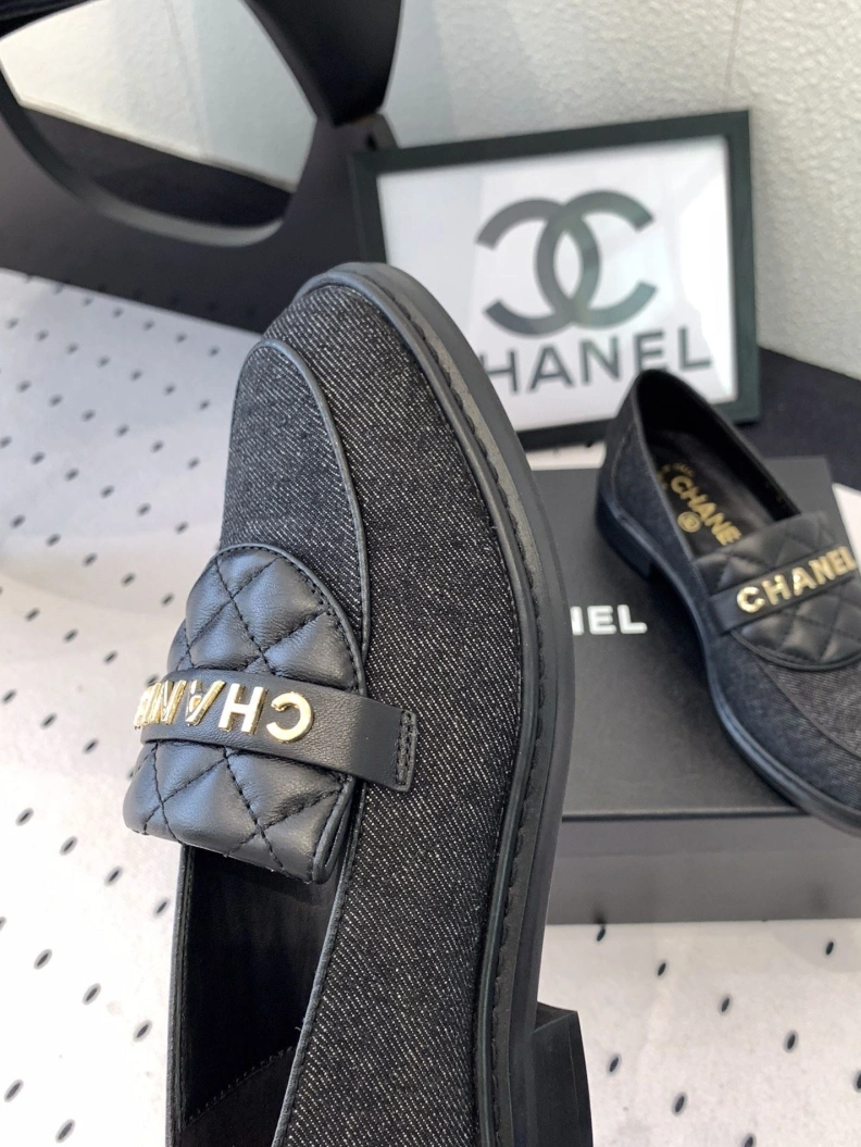 Timeless Chxnxl Leather Shoes 120689
