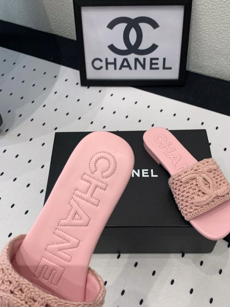 Cozy Chxnxl Slippers 119979
