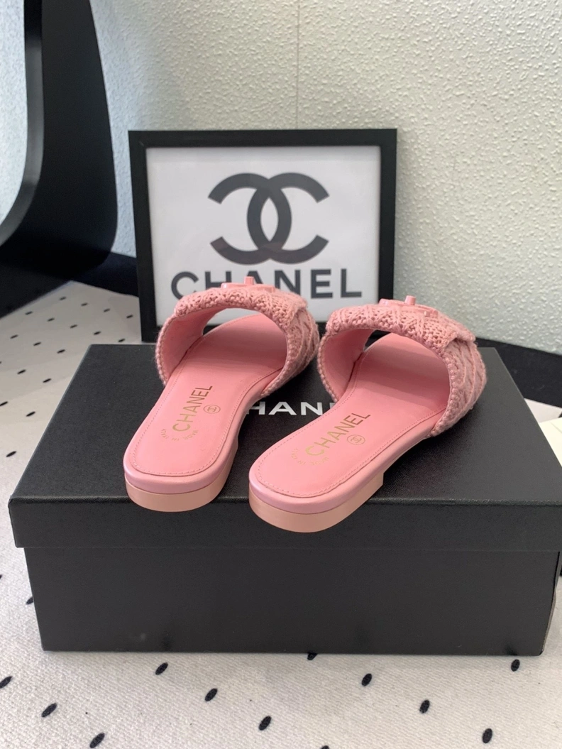 Fashionable Chxnxl Slippers 119973
