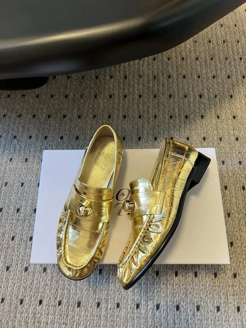 WellDesigned Chxnxl Leather Shoes 120685
