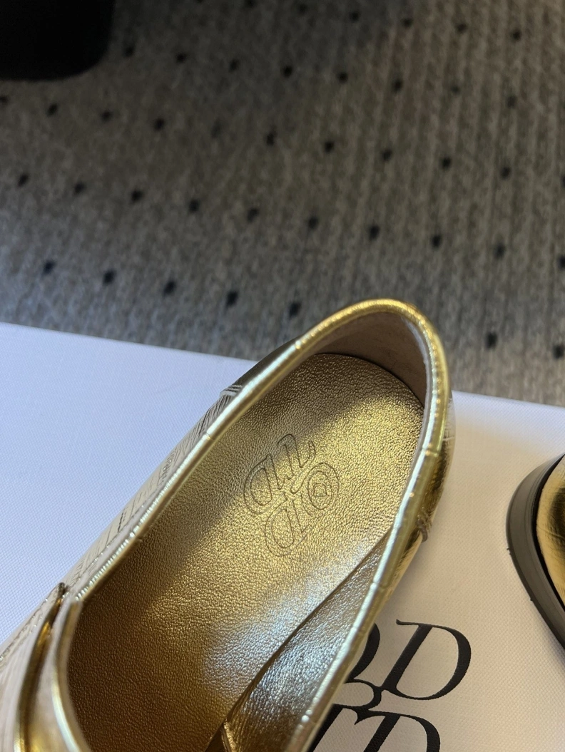 WellDesigned Chxnxl Leather Shoes 120685