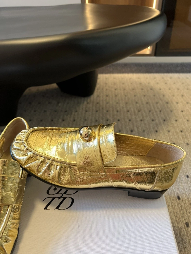 WellDesigned Chxnxl Leather Shoes 120685