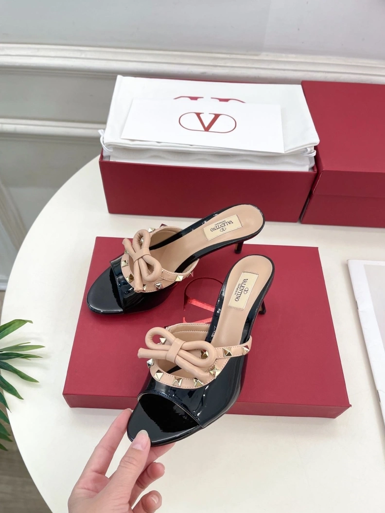 Flexible Vxlxntino Sandals 229729