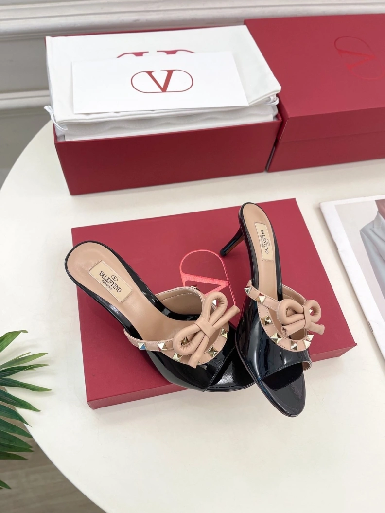 Flexible Vxlxntino Sandals 229729