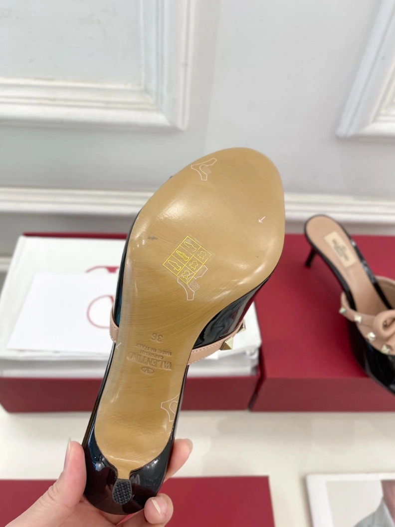 Flexible Vxlxntino Sandals 229729