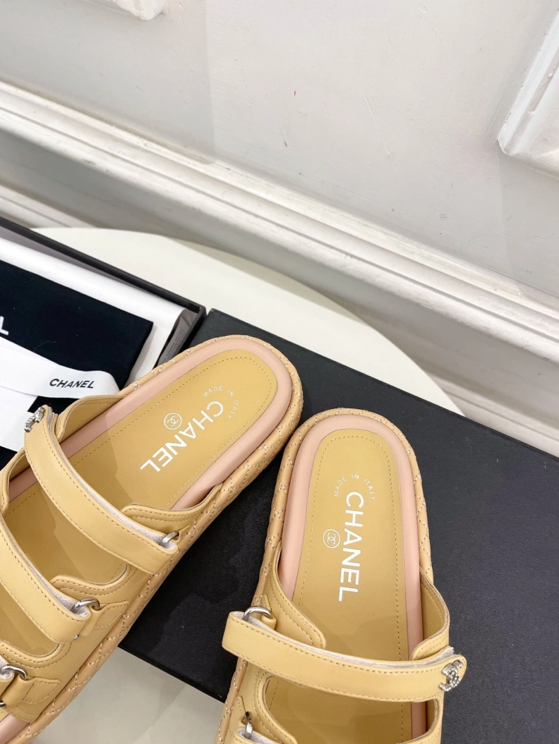 Comfortable Chxnxl Sandals 120563