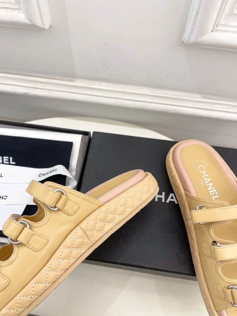 Comfortable Chxnxl Sandals 120563