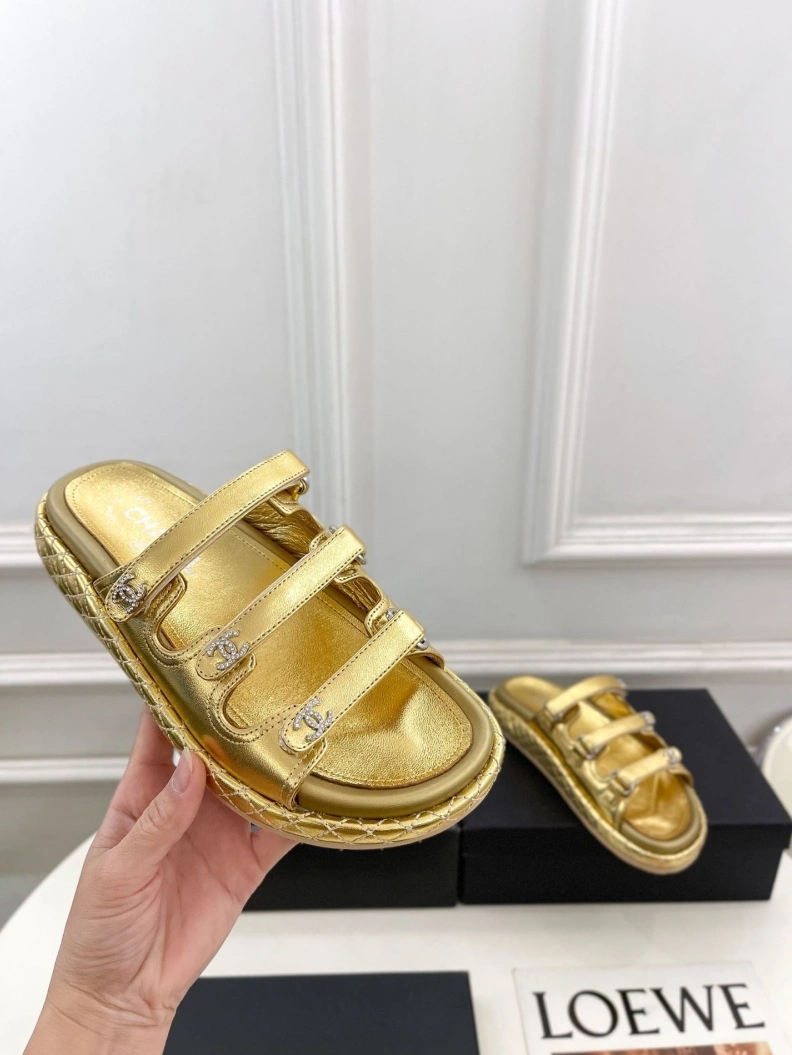Classic Chxnxl Sandals 120575