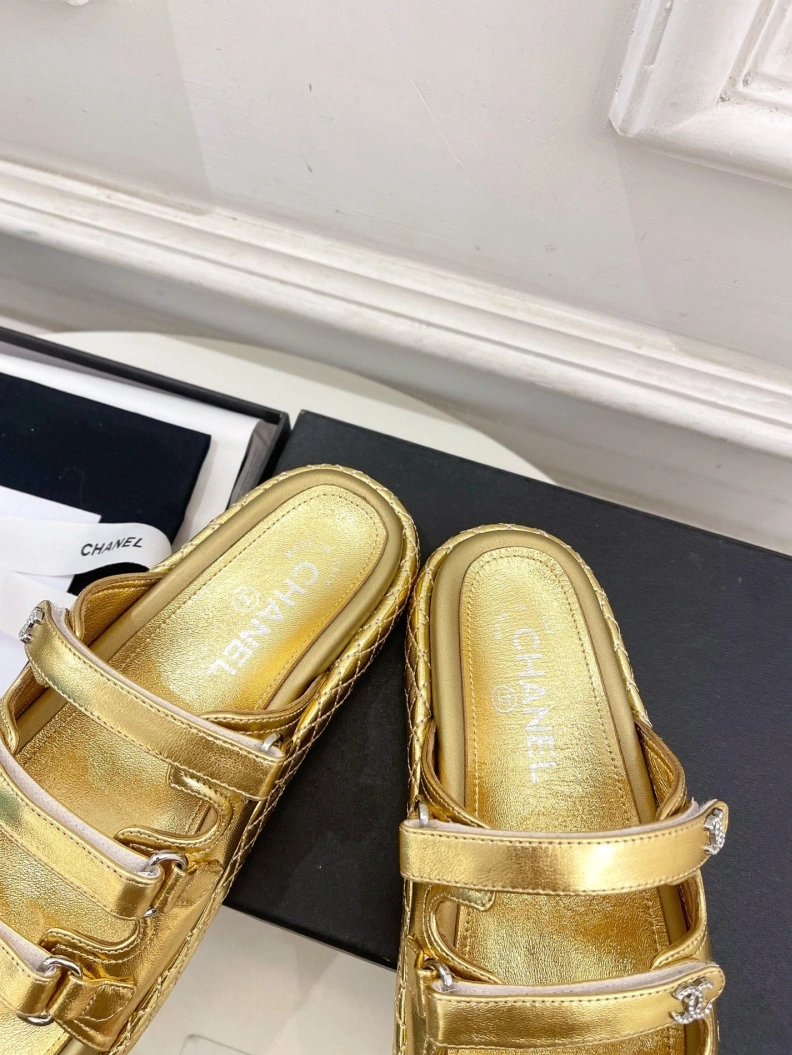 Classic Chxnxl Sandals 120575